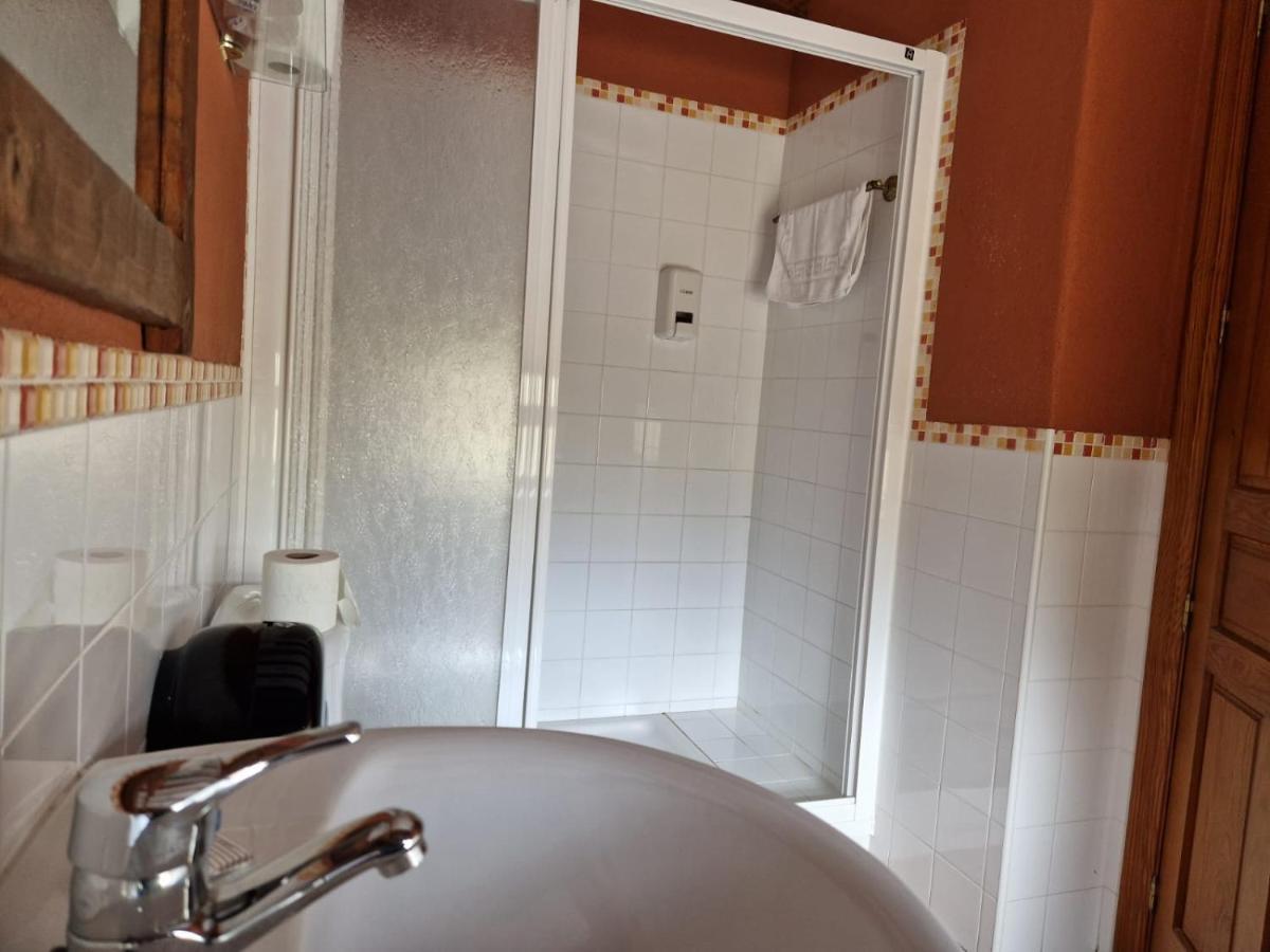 Hostal La Plata Оропеса Екстер'єр фото