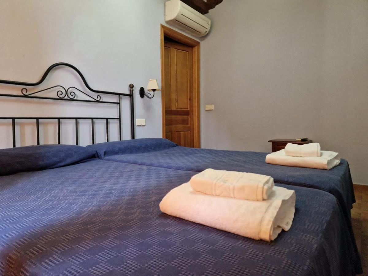 Hostal La Plata Оропеса Екстер'єр фото